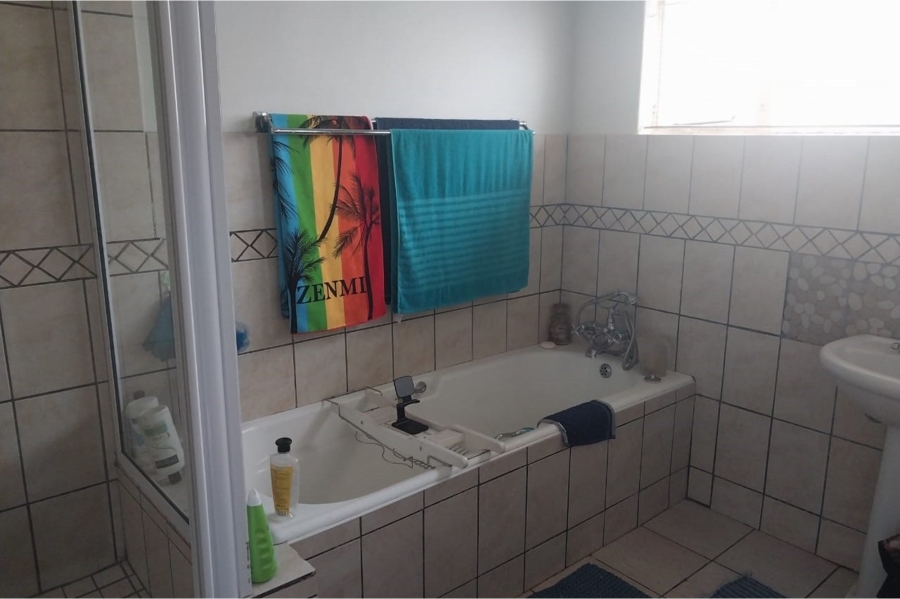 3 Bedroom Property for Sale in Porterville Western Cape